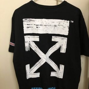 OFF-WHITE t-shirt